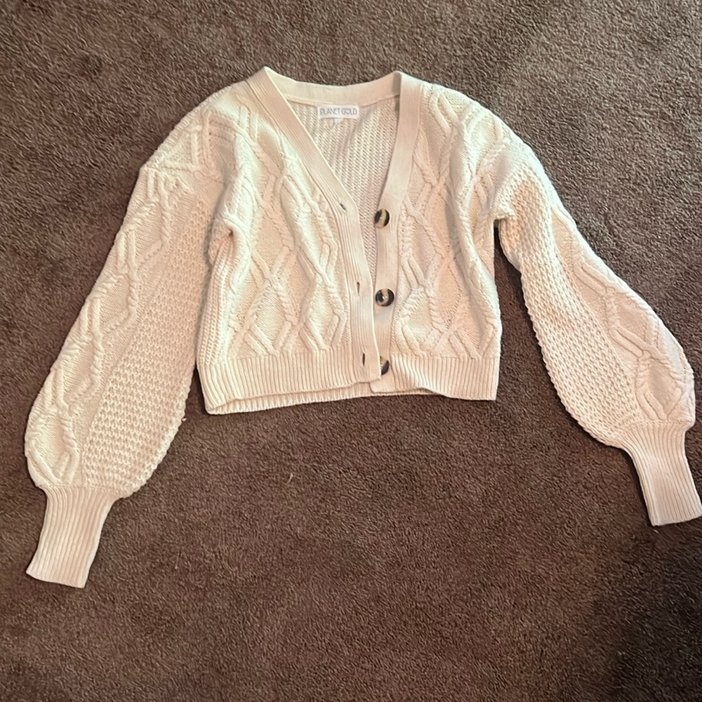 Cream cropped sweater never worn